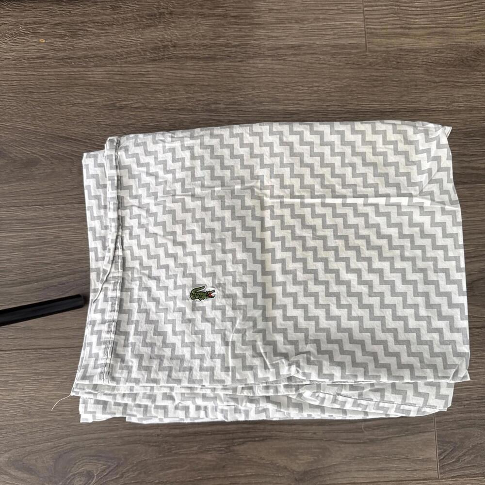 LACOSTE Double  Sheet Set 100% Cotton Percale Grey Chevron Print 4Pc